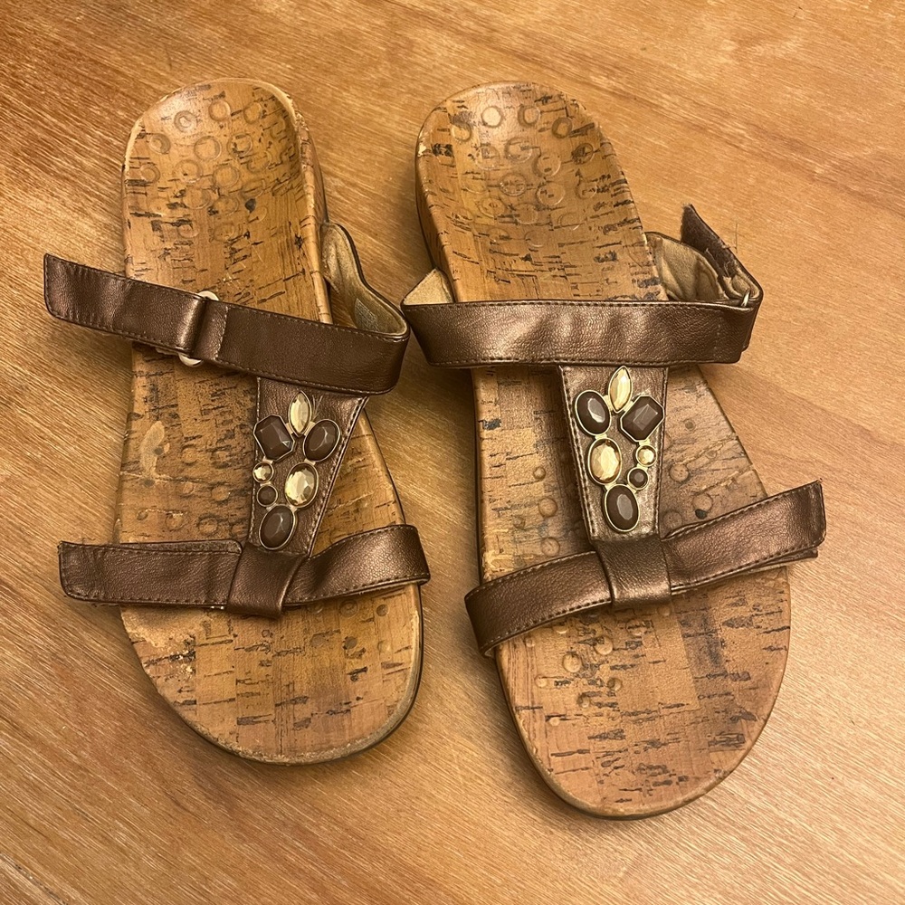 Vionic Copper Colored Sandals, Women’s Size 9